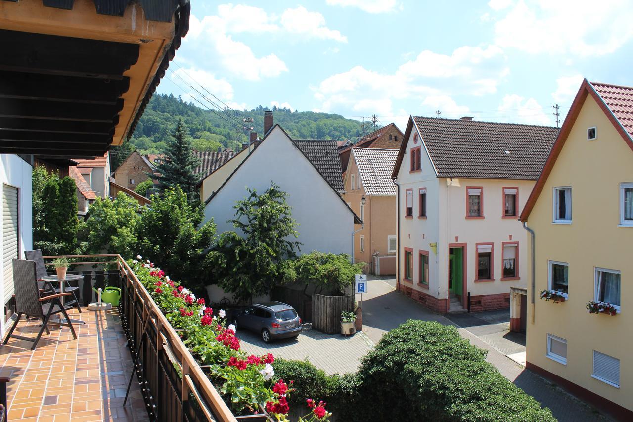 Gasthof Und Pension Zum Loewen Hirschberg an der Bergstrasse Экстерьер фото